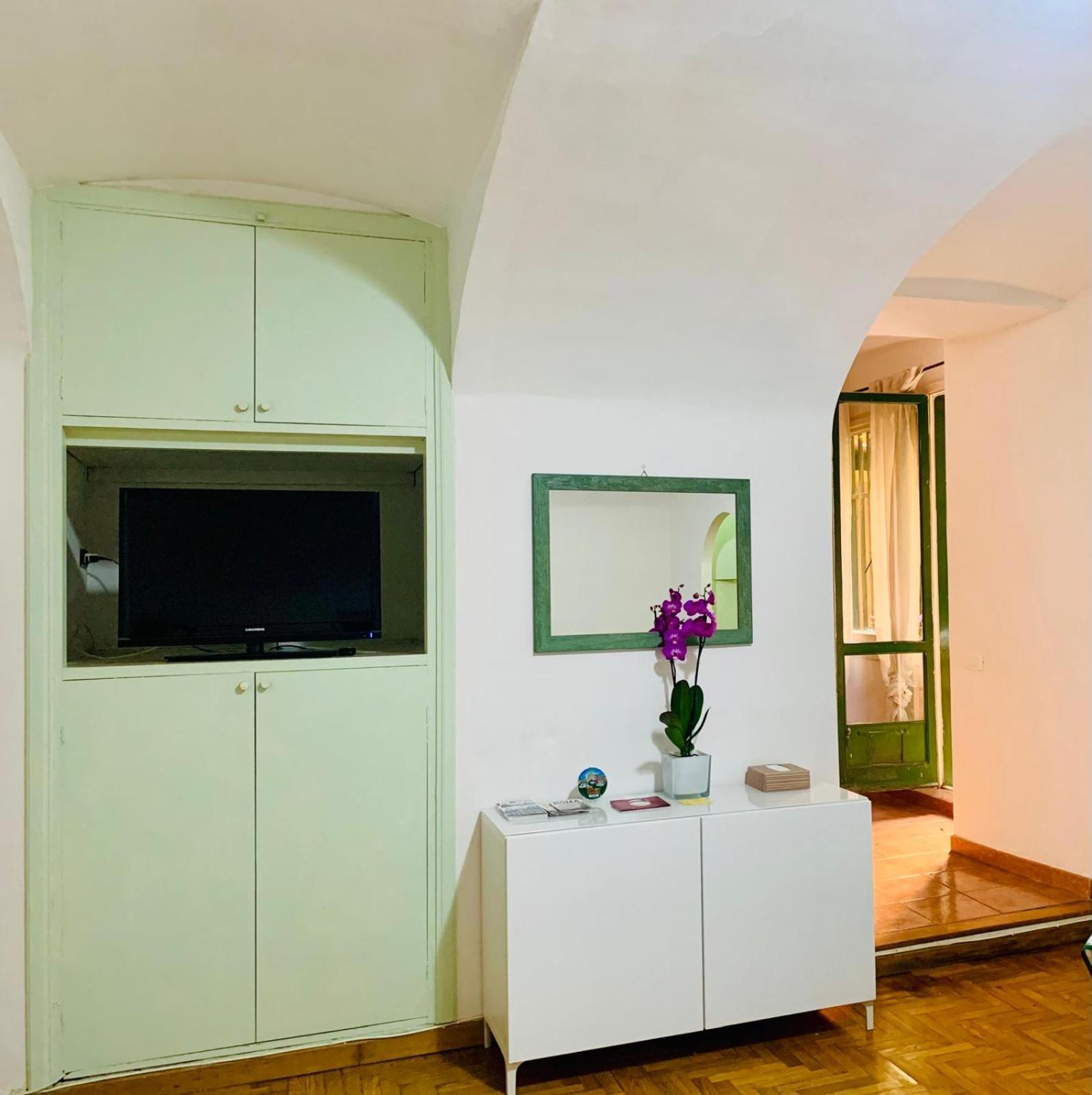 Vacanze Romane Colosseo Apartment Exterior photo
